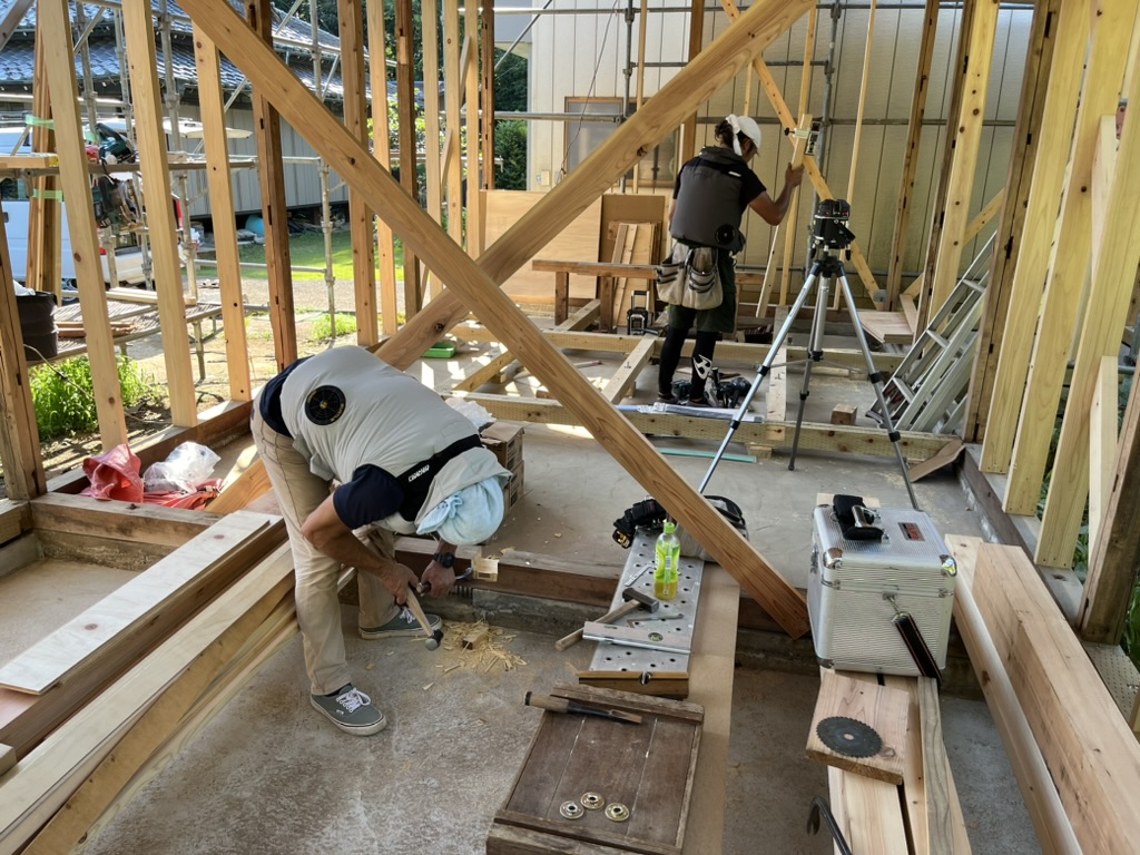 大工職人の作業|木材の加工と組立て